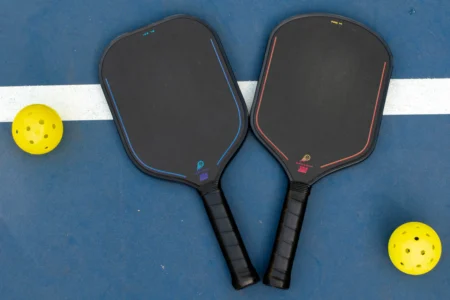 Choosing The Right Pickleball Paddle: A Guide To 14-Inch Vs 16-Inch Paddles